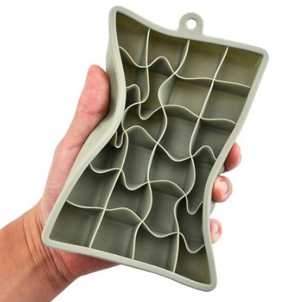 Molde Icecube 24 - 16.5cms x 11.5cms