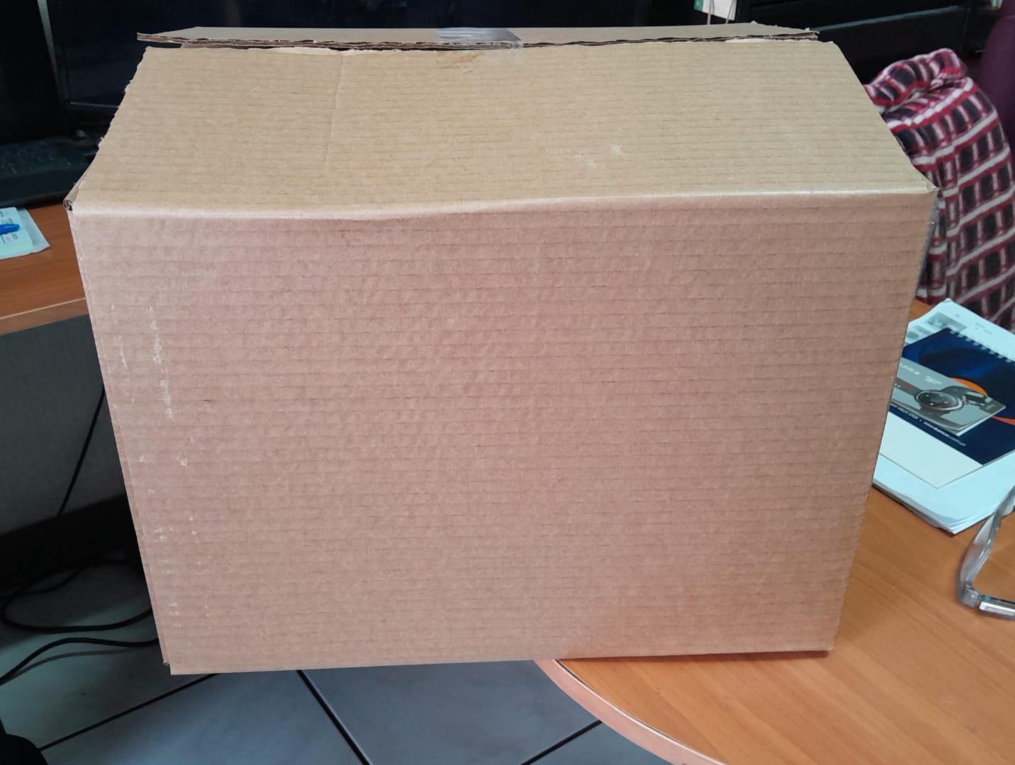 Caja de Carton - 40cm x 29cm x 32cm