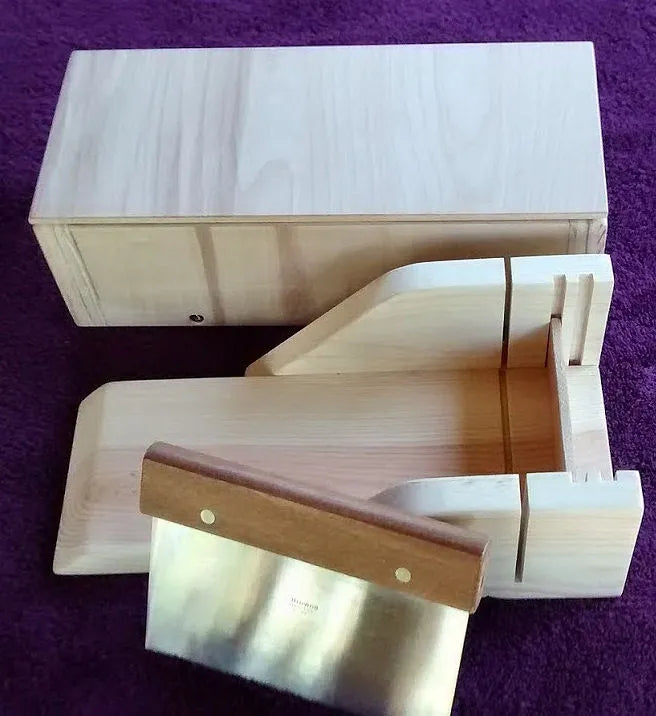 Set de Cortadora y cuchilla de Jabón en Barra - Madera No. 4